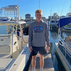 Meet your Posher, Pearce